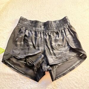 Revival Women Gray Camo Athletic Running Shorts Size S